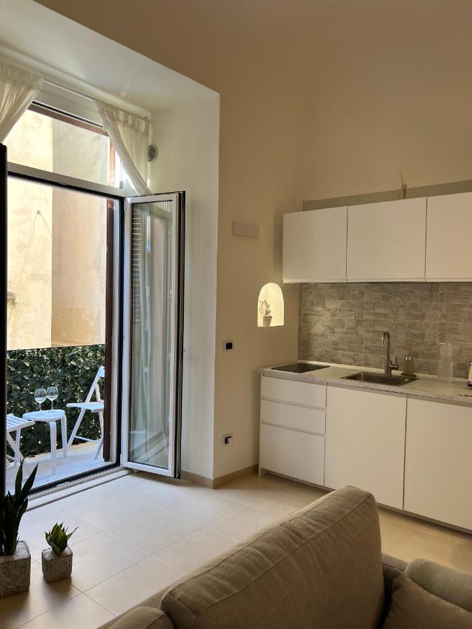 Com A Cas - Feel At Home In The Old Town Bari Luaran gambar