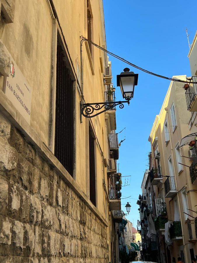 Com A Cas - Feel At Home In The Old Town Bari Luaran gambar